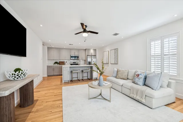 $1,650,000 | 2409 Dryden Road, Houston, TX 77030