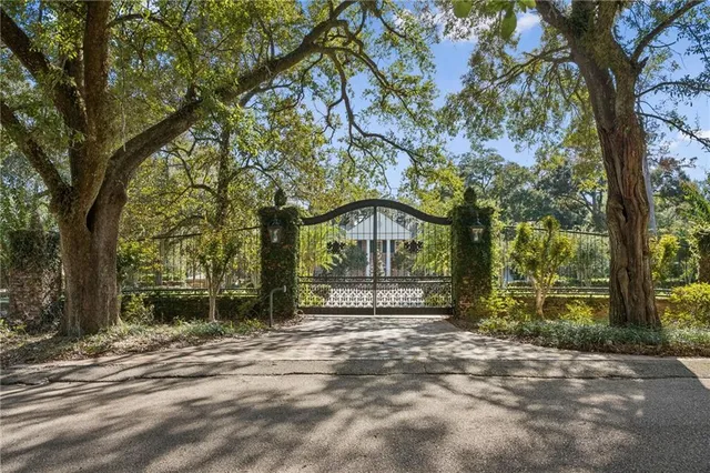 $1,300,000 | 1218 Founders Drive, Bogalusa, LA 70427