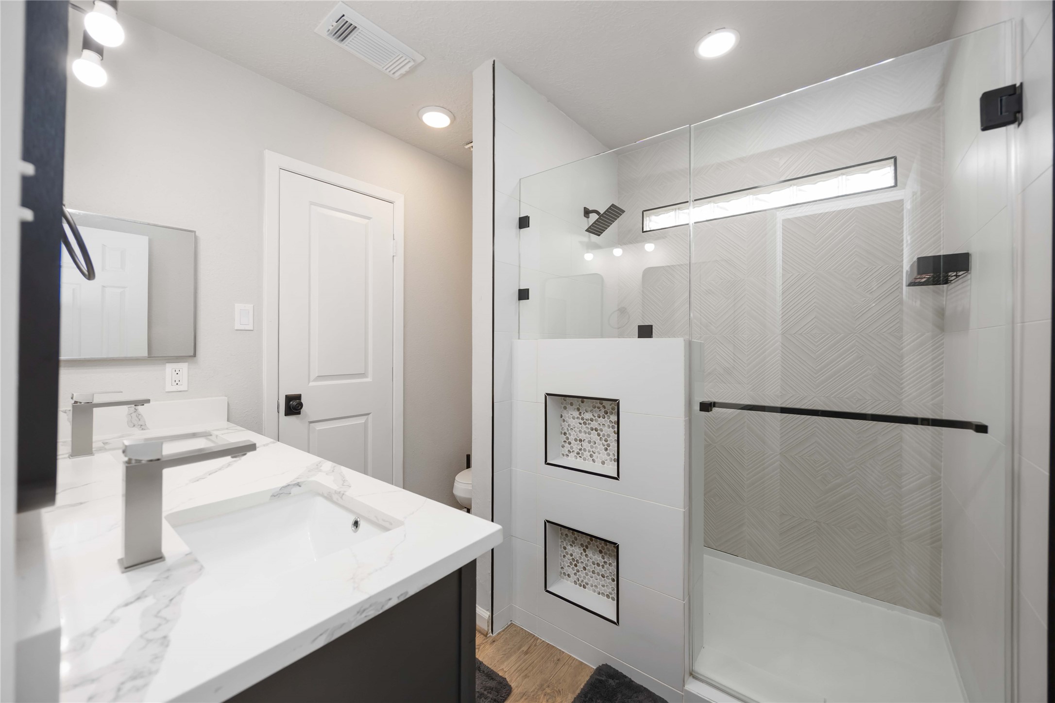 4811 Tealgate Drive Spring, TX 77373 - Photo 15 of 25 a bathroom with a sink and a mirror