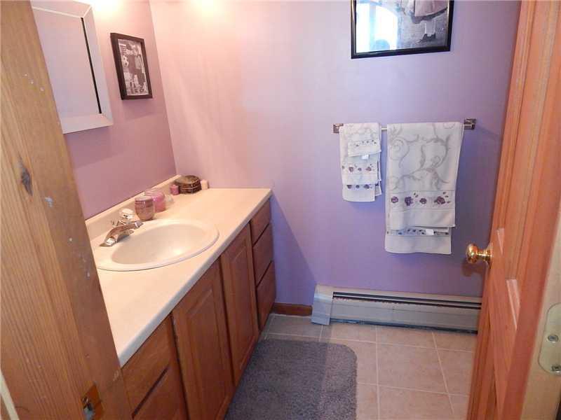 332 Plymouth Road Carmel, ME 04419 - Photo 25 of 33 Bathroom.
