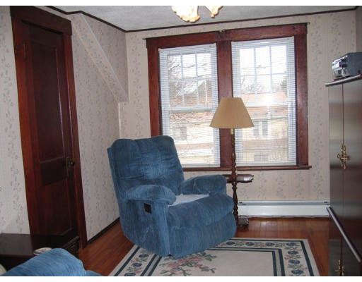 6 Greenbush Road Worcester, MA 01604 - Photo 7 of 12 Gallery Image 7