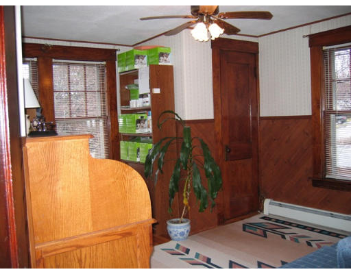 6 Greenbush Road Worcester, MA 01604 - Photo 8 of 12 Gallery Image 8