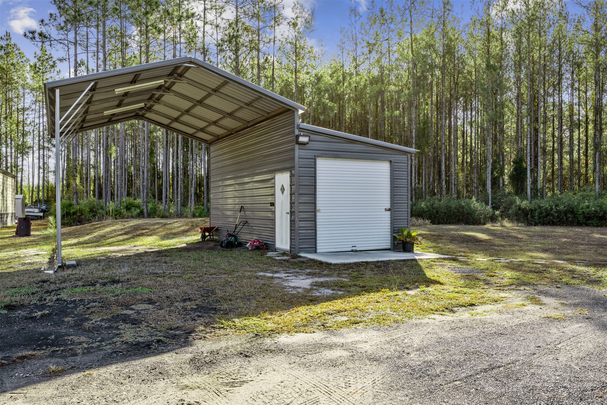 45480 Musslewhite Road Callahan, FL 32011 - Photo 4 of 31 a view of a house with backyard and trees