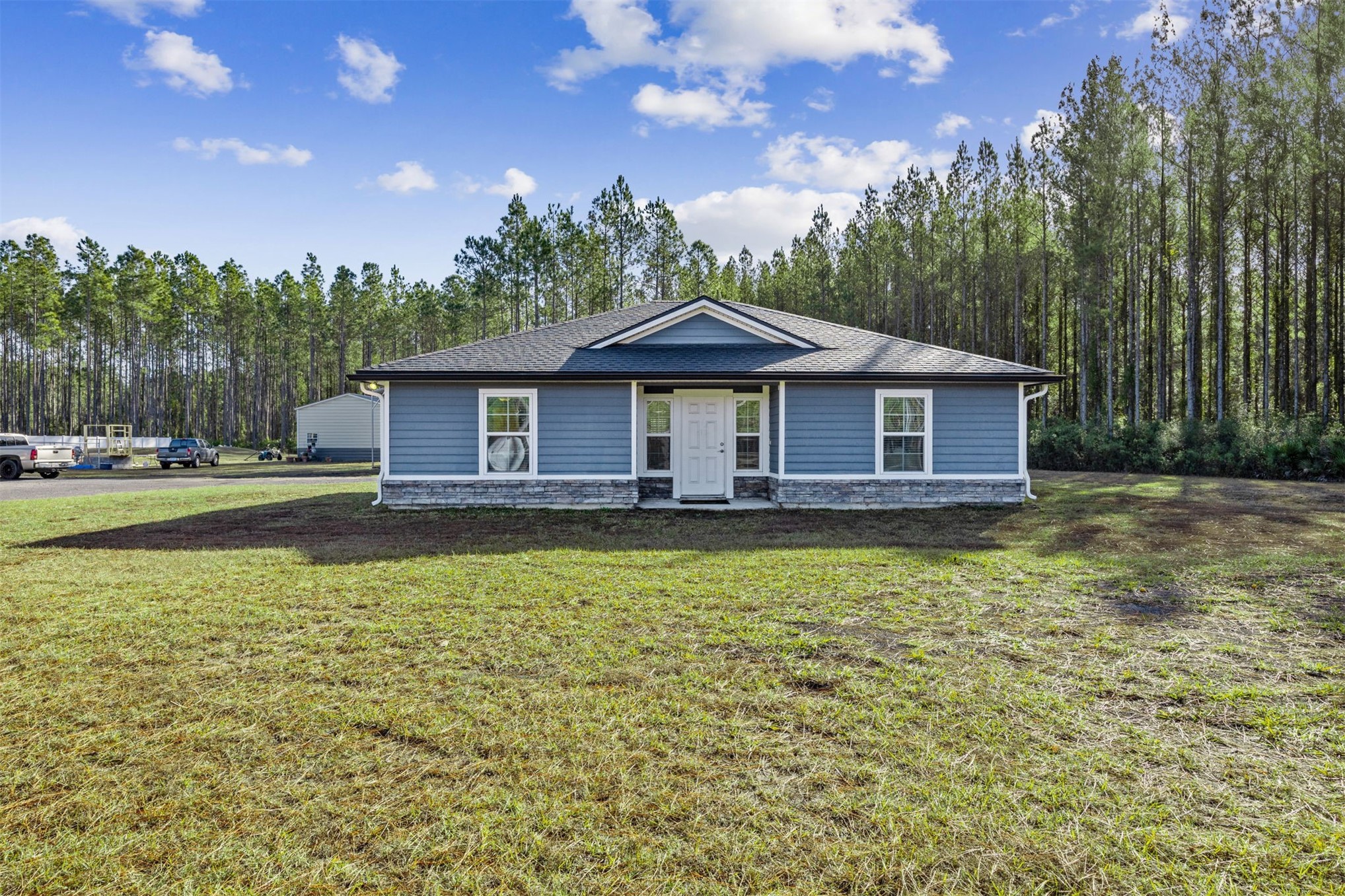 45480 Musslewhite Road Callahan, FL 32011 - Photo 7 of 31 a front view of a house with garden