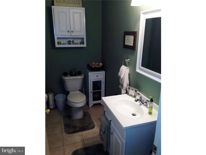 35 Brighton Place Sewell, NJ 08080 - Photo 17 of 18 Bathroom