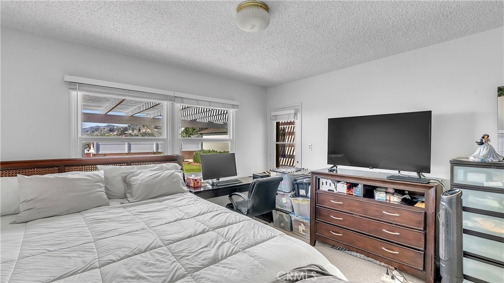 919 Delaware Road Burbank, CA 91504 - Photo 21 of 36