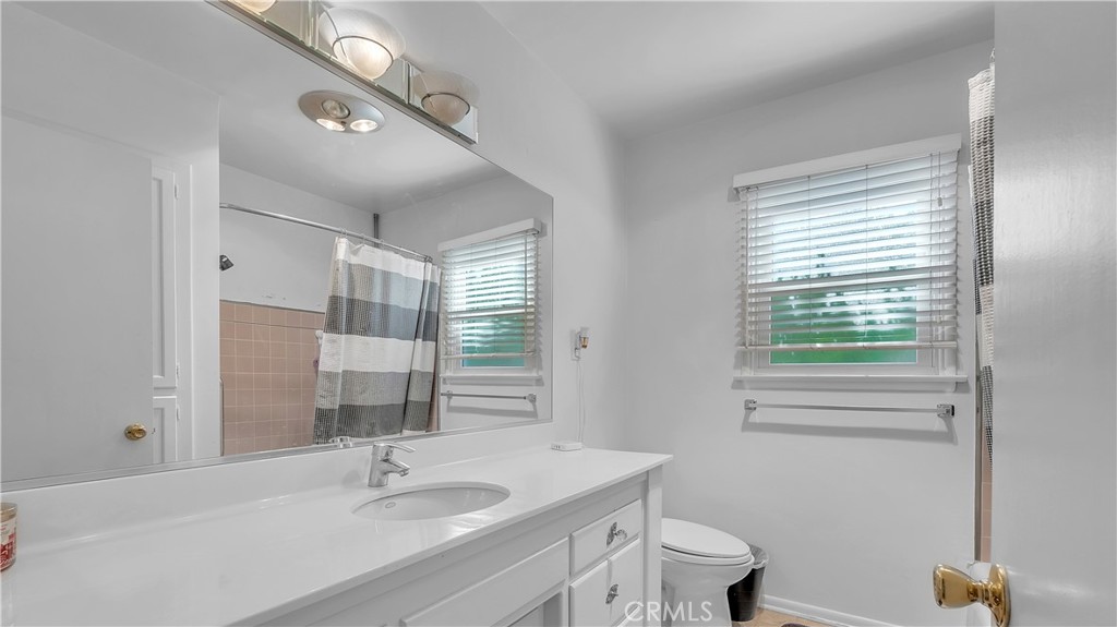 919 Delaware Road Burbank, CA 91504 - Photo 22 of 36