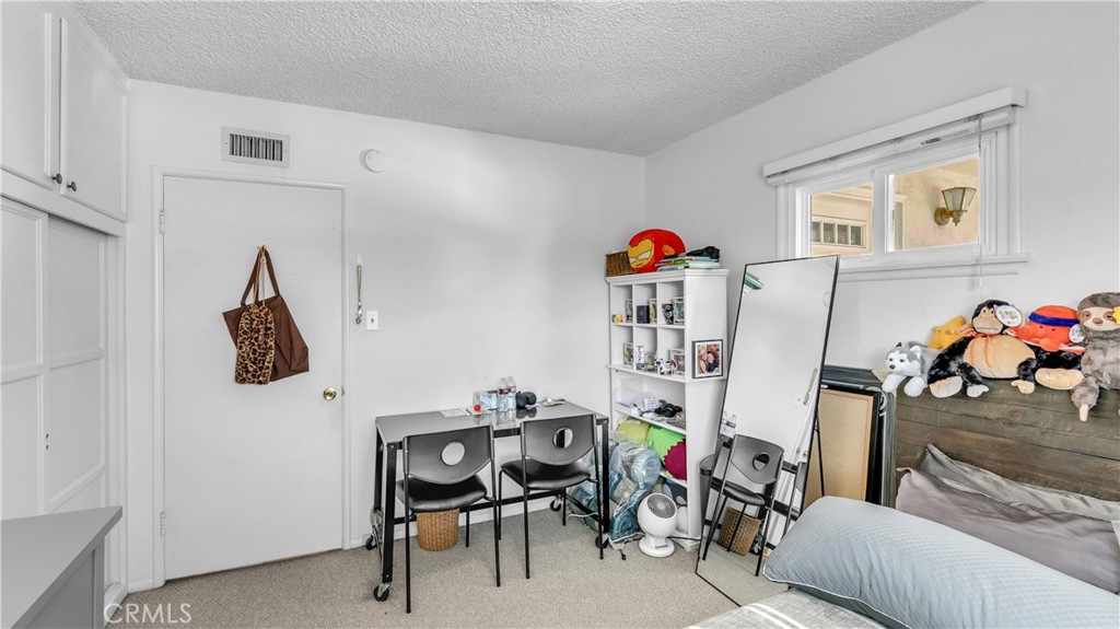 919 Delaware Road Burbank, CA 91504 - Photo 26 of 36