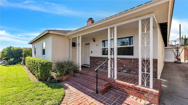 $1,575,000 | 919 Delaware Road, Burbank, CA 91504