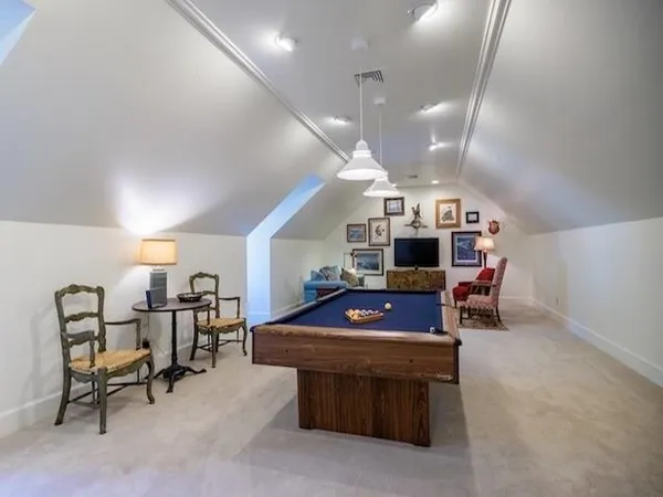 a view of building with yard