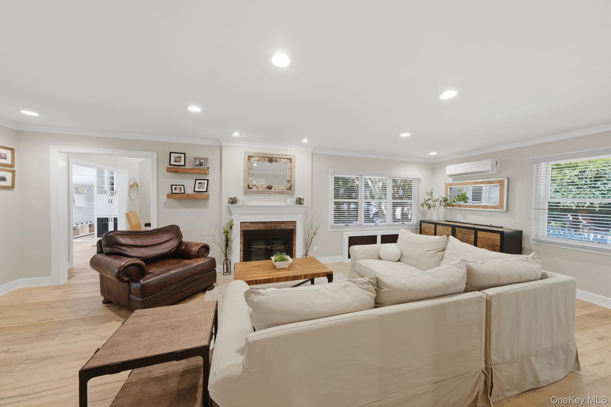 30 Landing Meadow Road Smithtown, NY 11787 - Photo 5 of 50