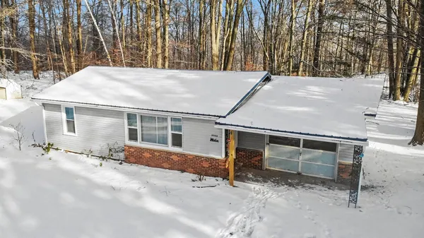 $95,000 | 8904 Yoder Drive, Farwell, MI 48622