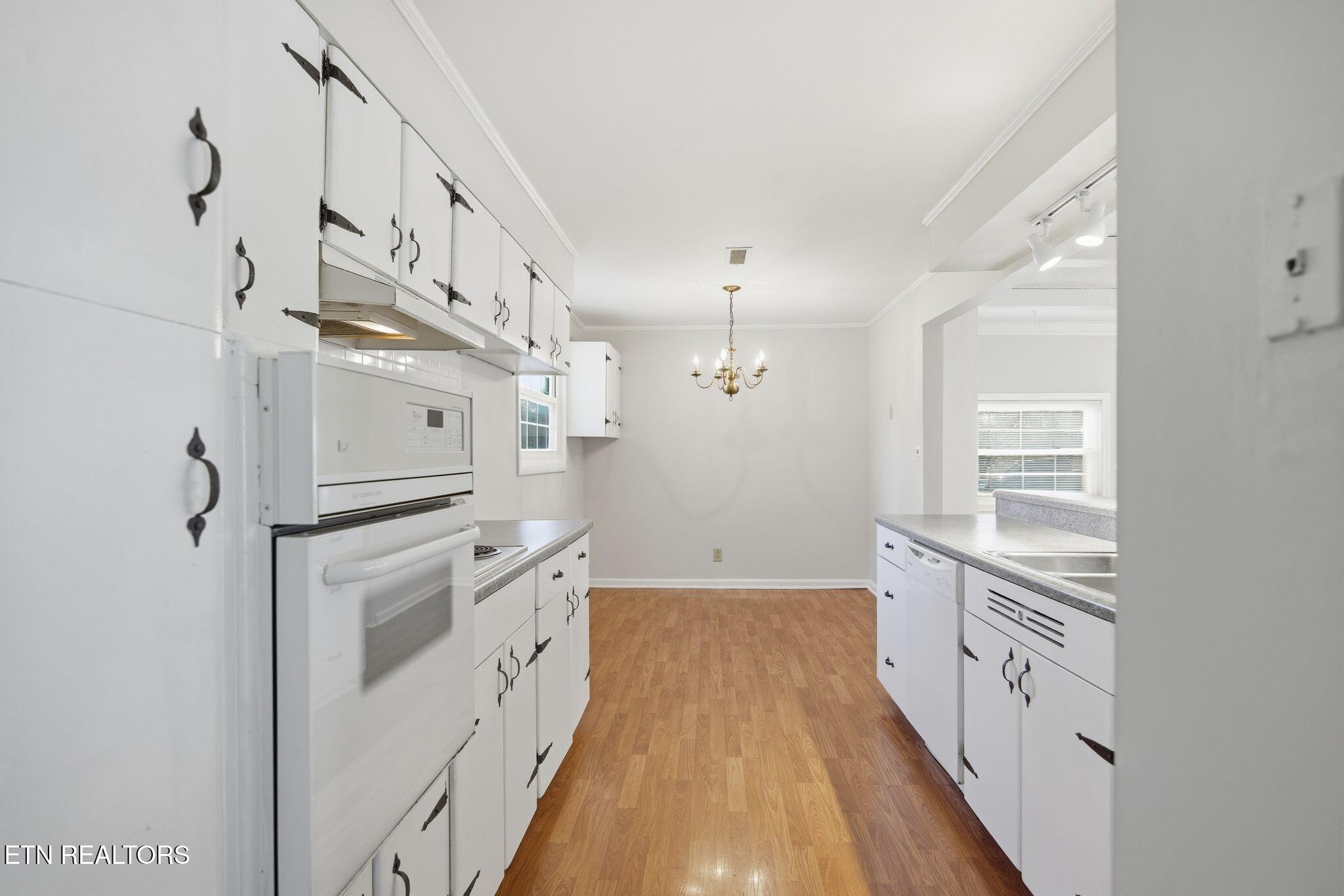 1812 Cherokee Street Athens, TN 37303 - Photo 12 of 45 rp2604301-1009