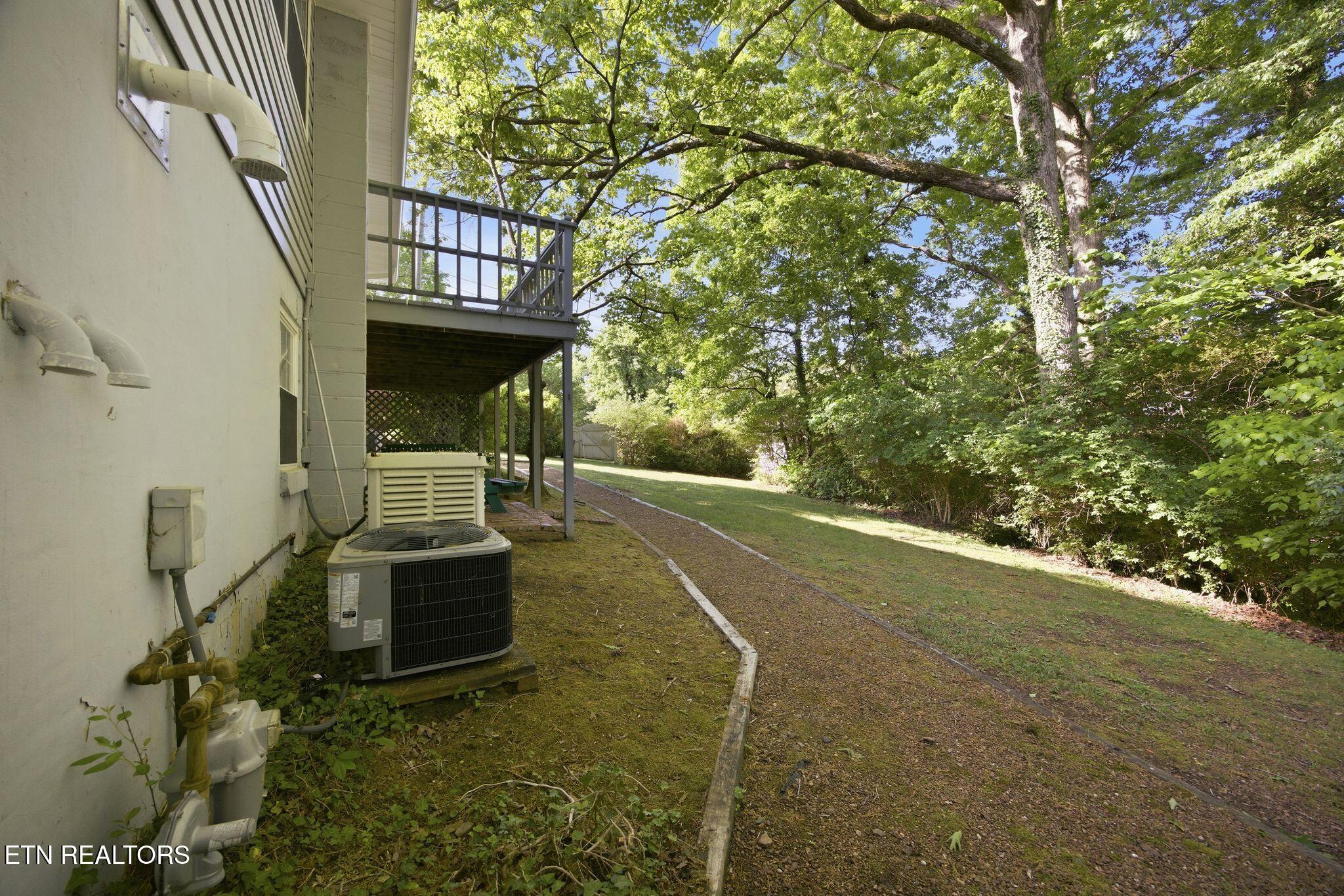 1812 Cherokee Street Athens, TN 37303 - Photo 37 of 45 rp2604301-1036