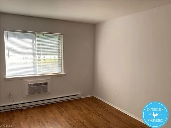 $1,050 | 210 Woodnell Street, Unit A, Greensboro, NC 27405
