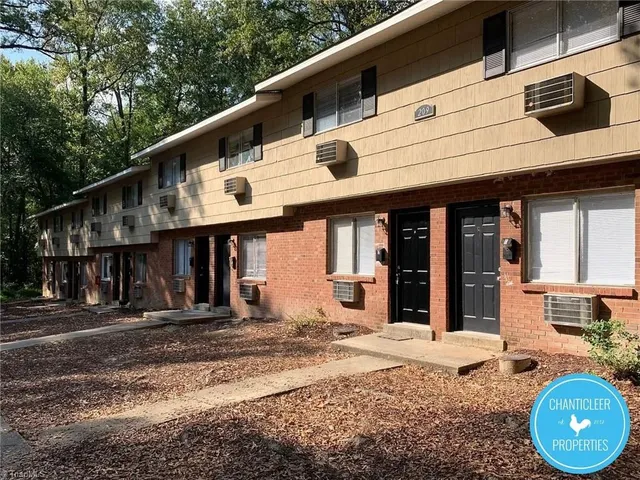 $1,050 | 210 Woodnell Street, Unit A, Greensboro, NC 27405