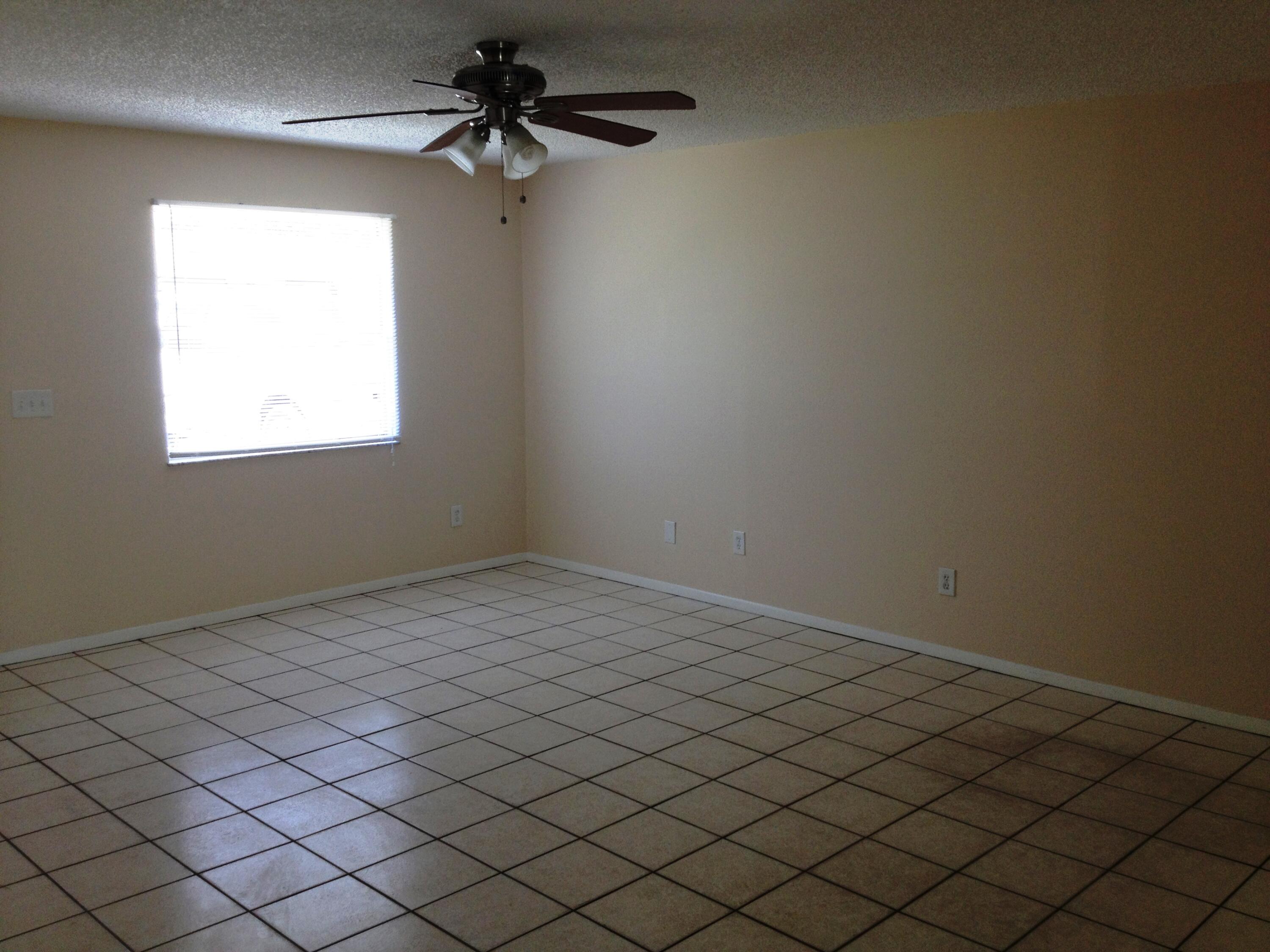 6604 Pensacola Road Fort Pierce, FL 34951 - Photo 2 of 11 Pensacola. livrm