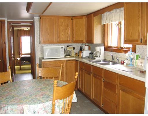 13 Marsh Road Thomaston, ME 04861 - Photo 7 of 20 Kitchen.
