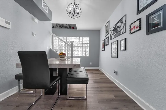 $584,999 | 4220 19th Street North, St. Petersburg, FL 33714