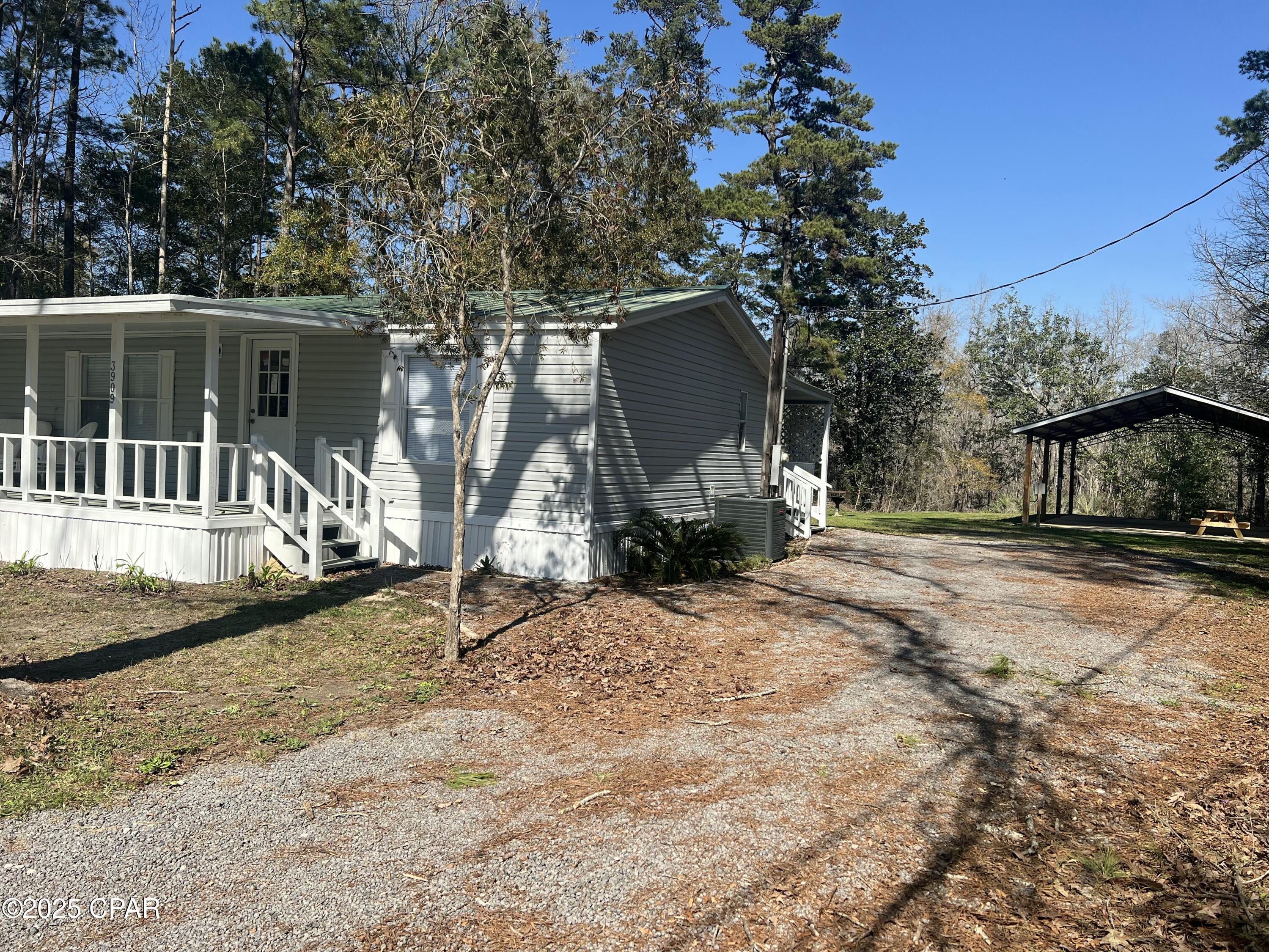 3909 Okchia Circle Vernon, FL 32462 - Photo 2 of 71