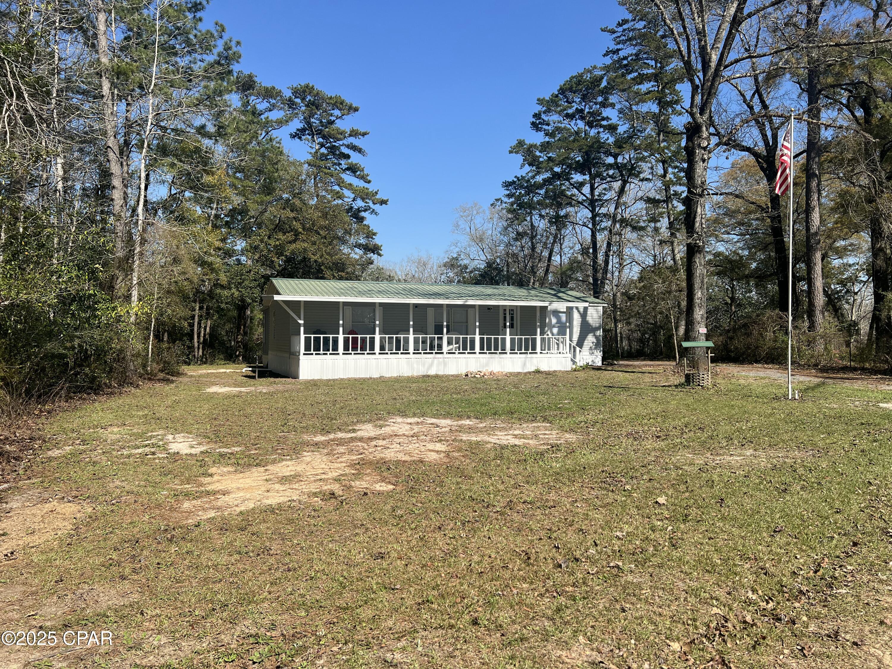 3909 Okchia Circle Vernon, FL 32462 - Photo 10 of 71