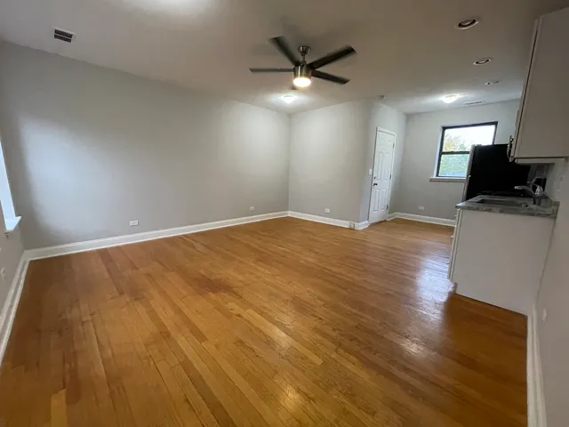 $1,895 | 6442 North Hamilton Avenue, Unit 3, Chicago, IL 60645