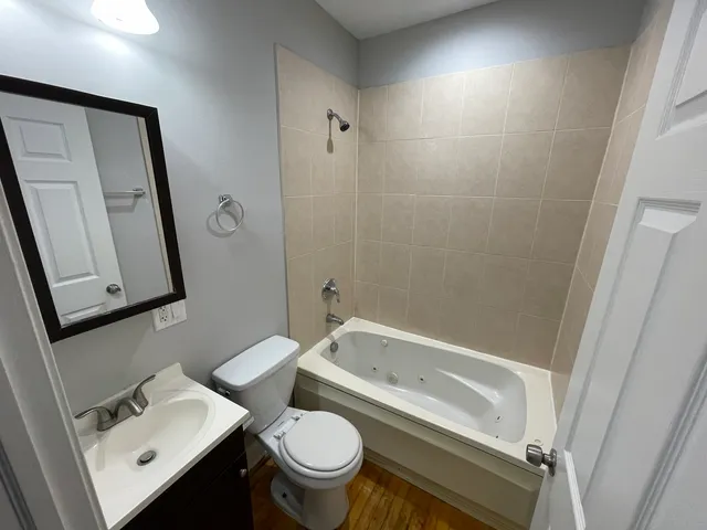 $1,895 | 6442 North Hamilton Avenue, Unit 3, Chicago, IL 60645