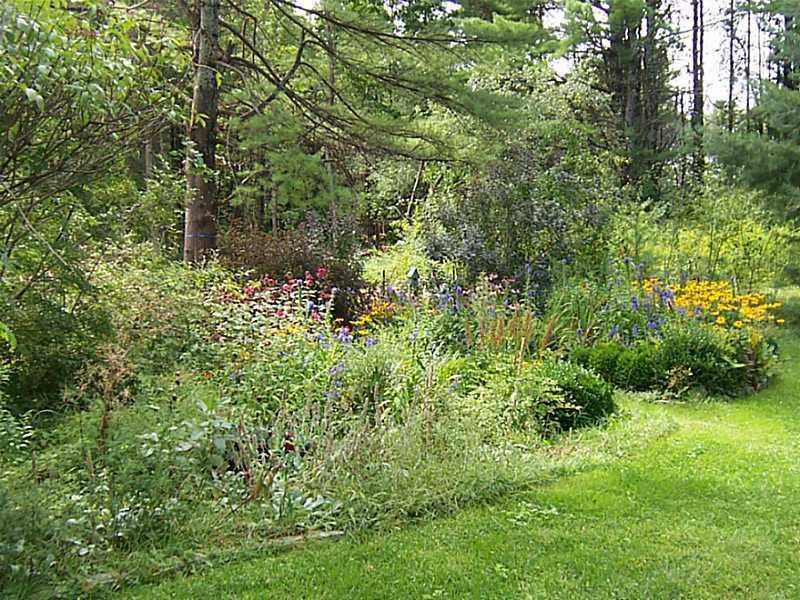 514 Summit Street Portland, ME 04103 - Photo 29 of 32 Yard/Garden.