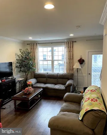 $3,500 | 120 Prince George Street, Bensalem, PA 19020