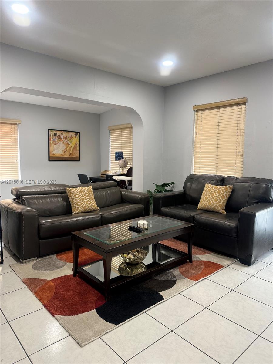 8310 Southwest 37th Street Miami, FL 33155 - Photo 12 of 22 Gallery Image 12
