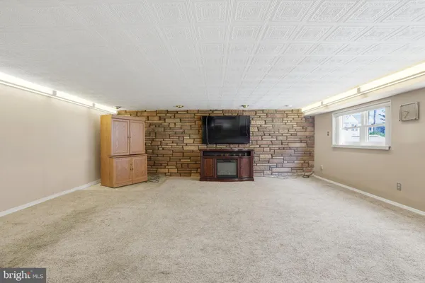 $340,000 | 8931 Leonard Street, Philadelphia, PA 19152