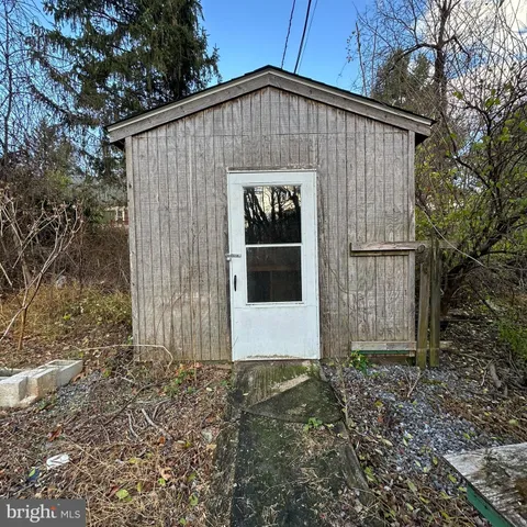 $299,000 | 572 Bifrost Way, Linden, VA 22642