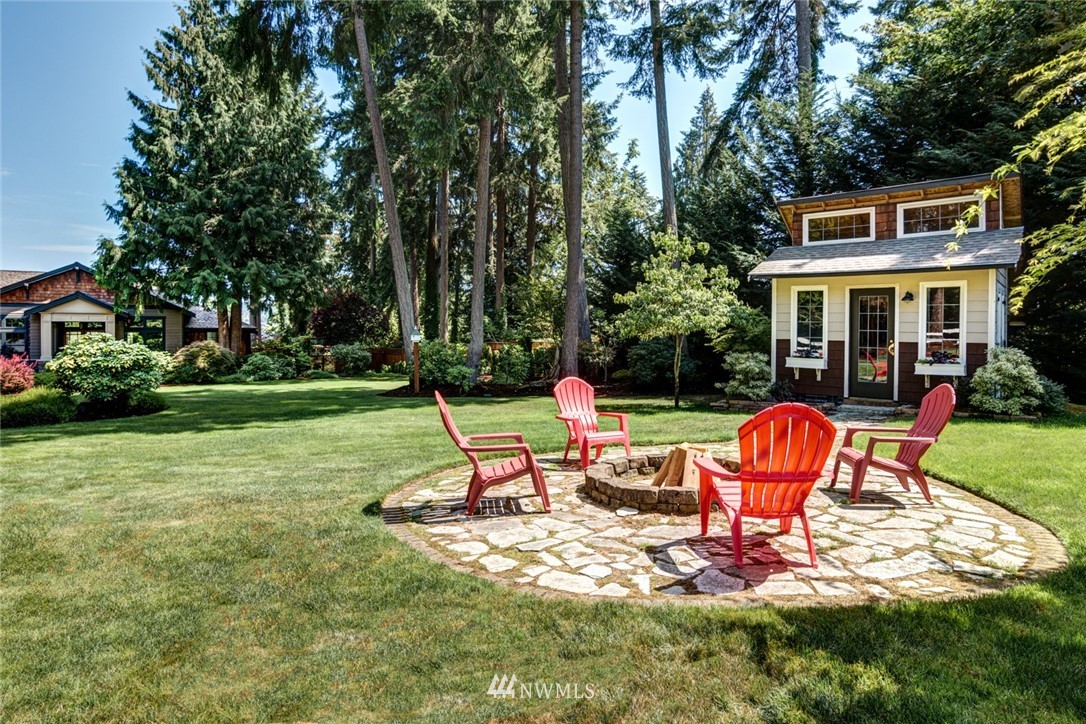 14411 Starr Road Southeast Olalla, WA 98359 - Photo 8 of 25 Gallery Image 8