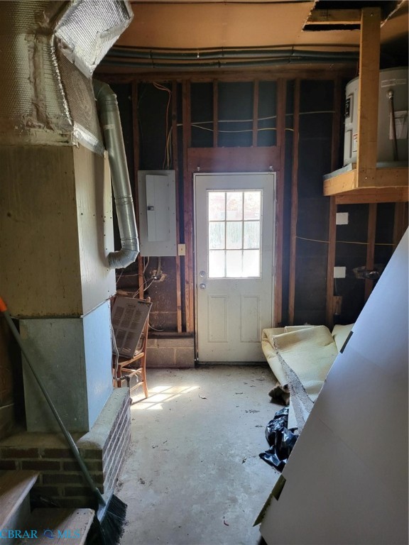 23 Colony Road Newport News, VA 23602 - Photo 29 of 34