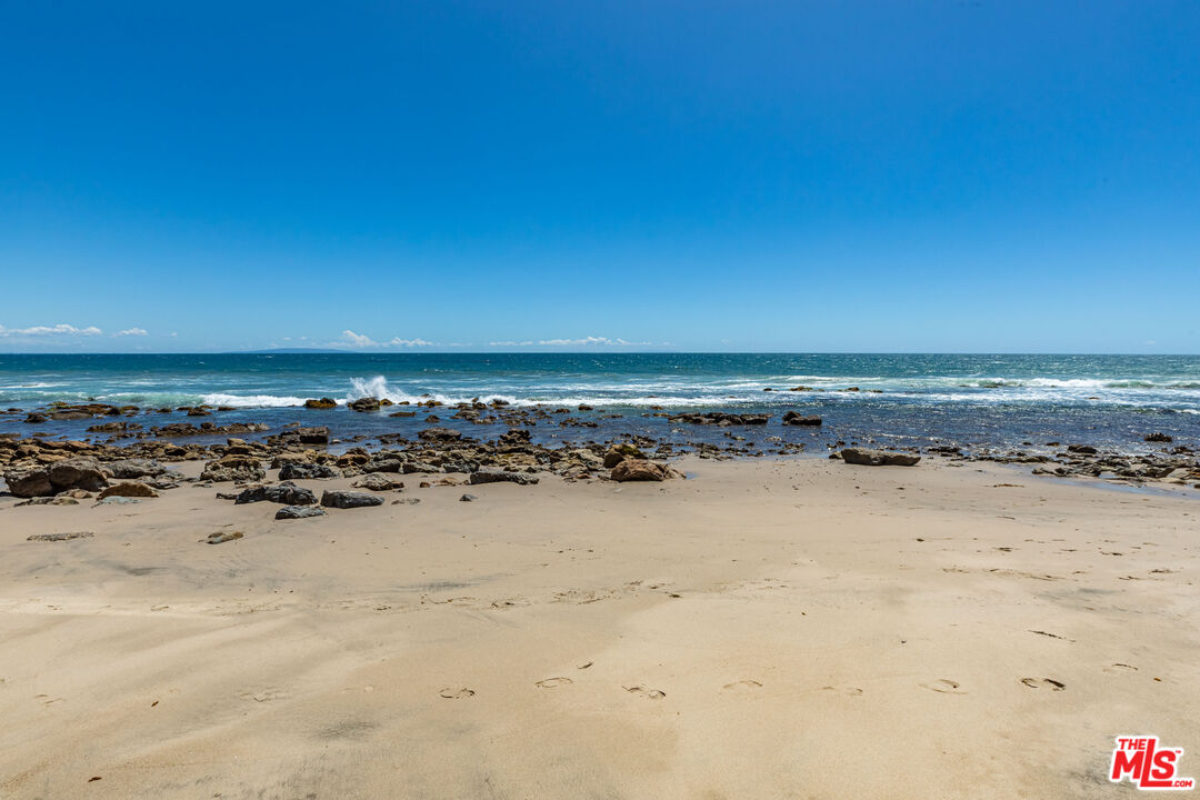 24236 Malibu Road Malibu, CA 90265 - Photo 14 of 15