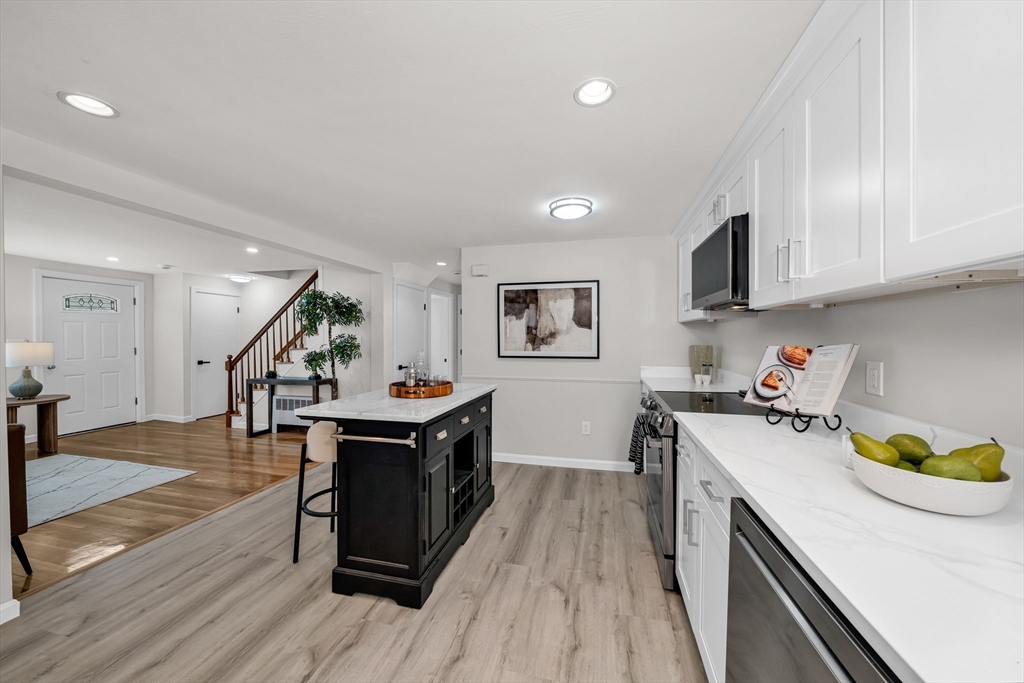42 Laws Brook Road Acton, MA 01720 - Photo 15 of 41