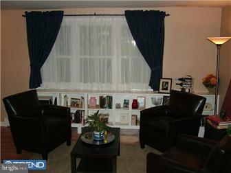 1225 Clymer Road Hatfield, PA 19440 - Photo 3 of 12 Living Room