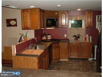 1225 Clymer Road Hatfield, PA 19440 - Photo 4 of 12 Kitchen