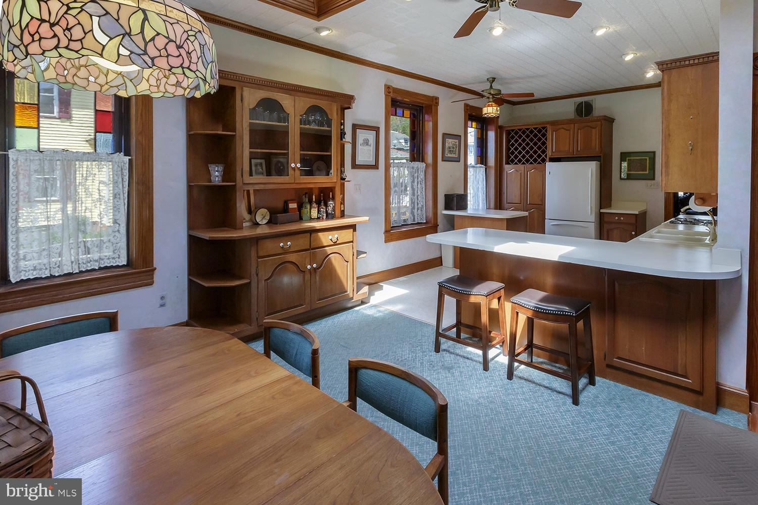 402 High Street Mount Holly, NJ 08060 - Photo 11 of 42 Breakfast room and kitchen