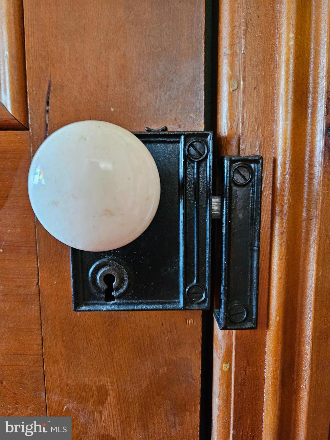 402 High Street Mount Holly, NJ 08060 - Photo 40 of 42 Original knobs and door hardware