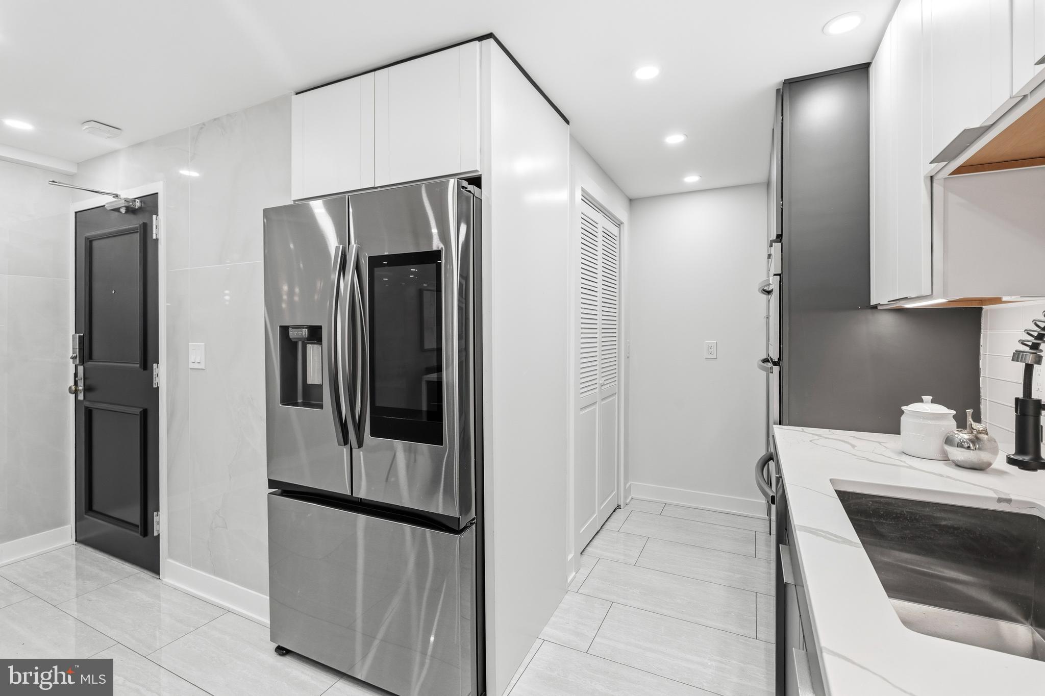 6101 Edsall Road, Unit 205 Alexandria, VA 22304 - Photo 26 of 117