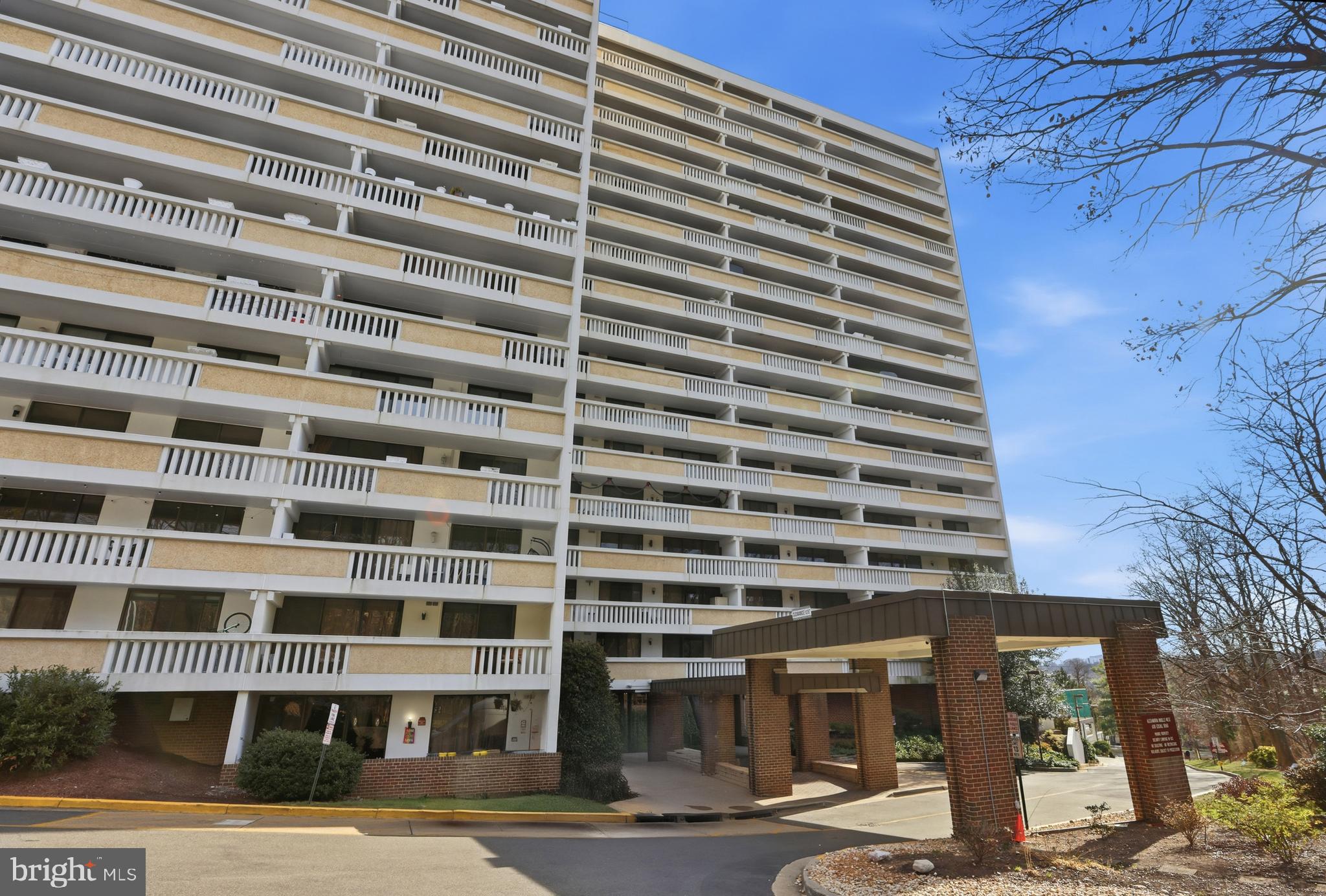 6101 Edsall Road, Unit 205 Alexandria, VA 22304 - Photo 3 of 117