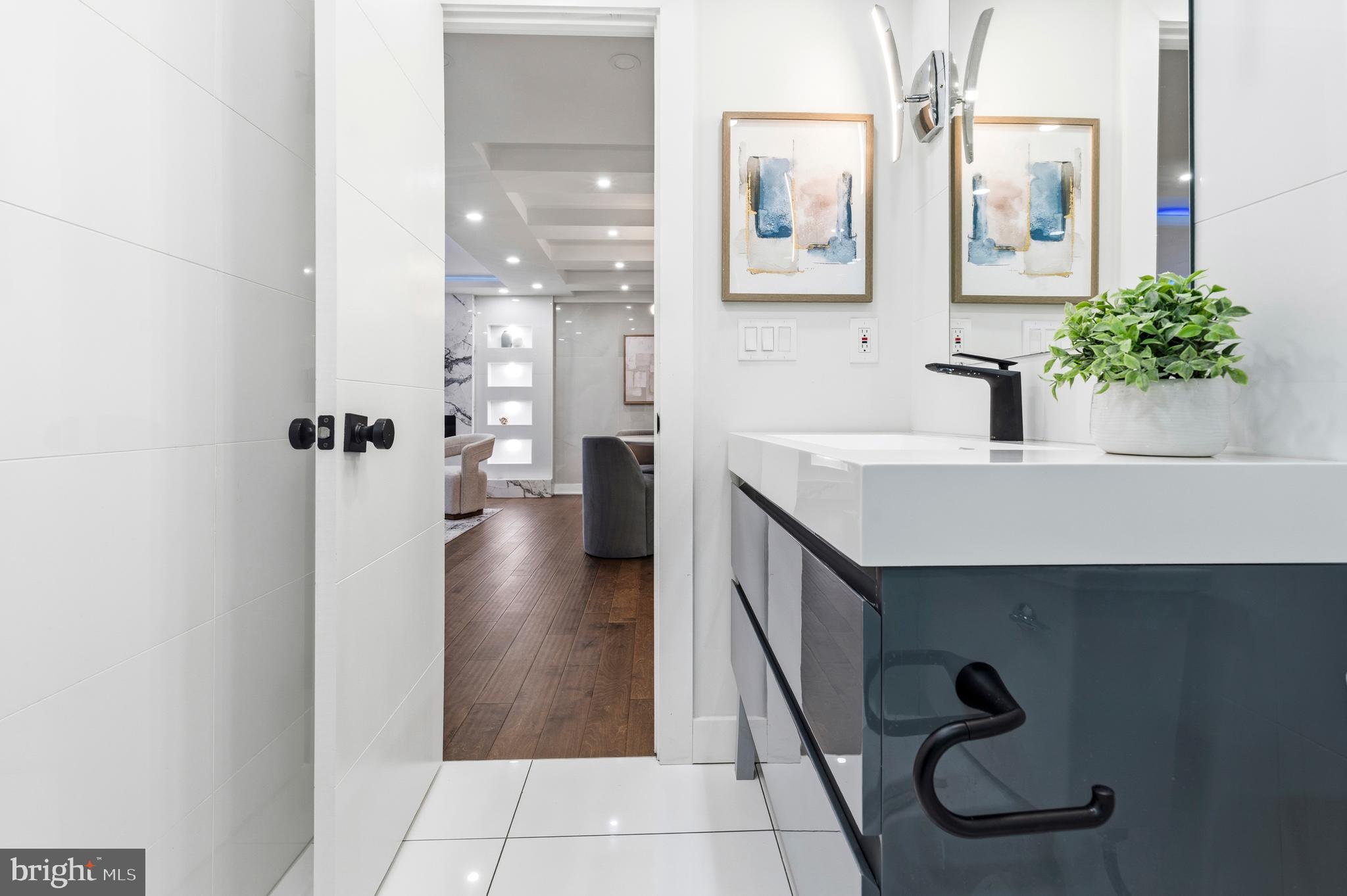 6101 Edsall Road, Unit 205 Alexandria, VA 22304 - Photo 48 of 117