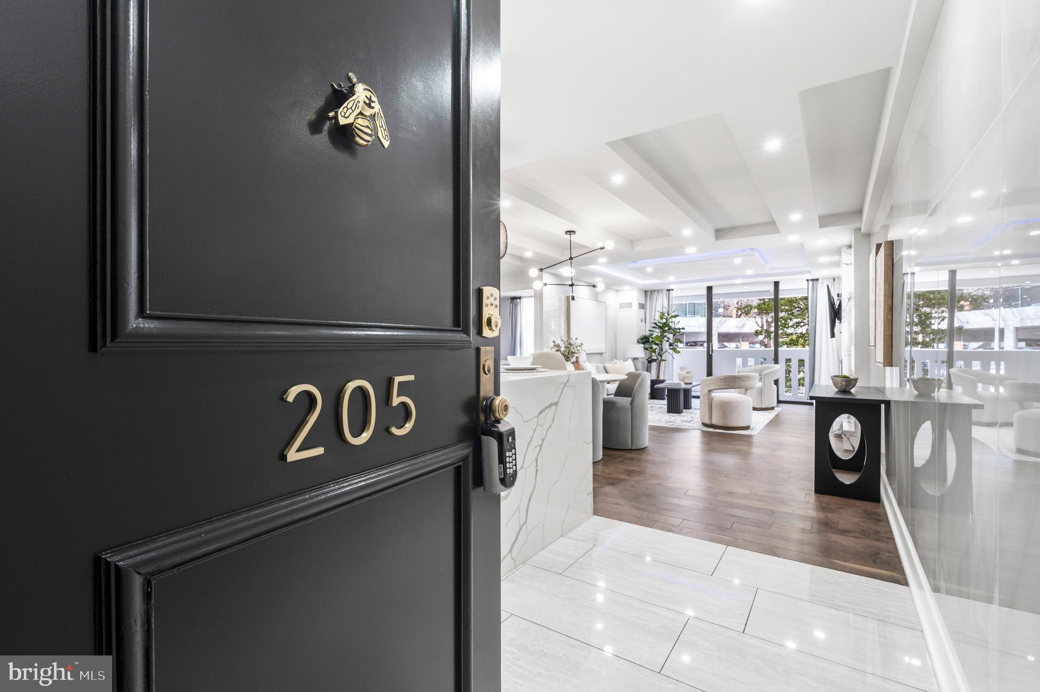 6101 Edsall Road, Unit 205 Alexandria, VA 22304 - Photo 5 of 117