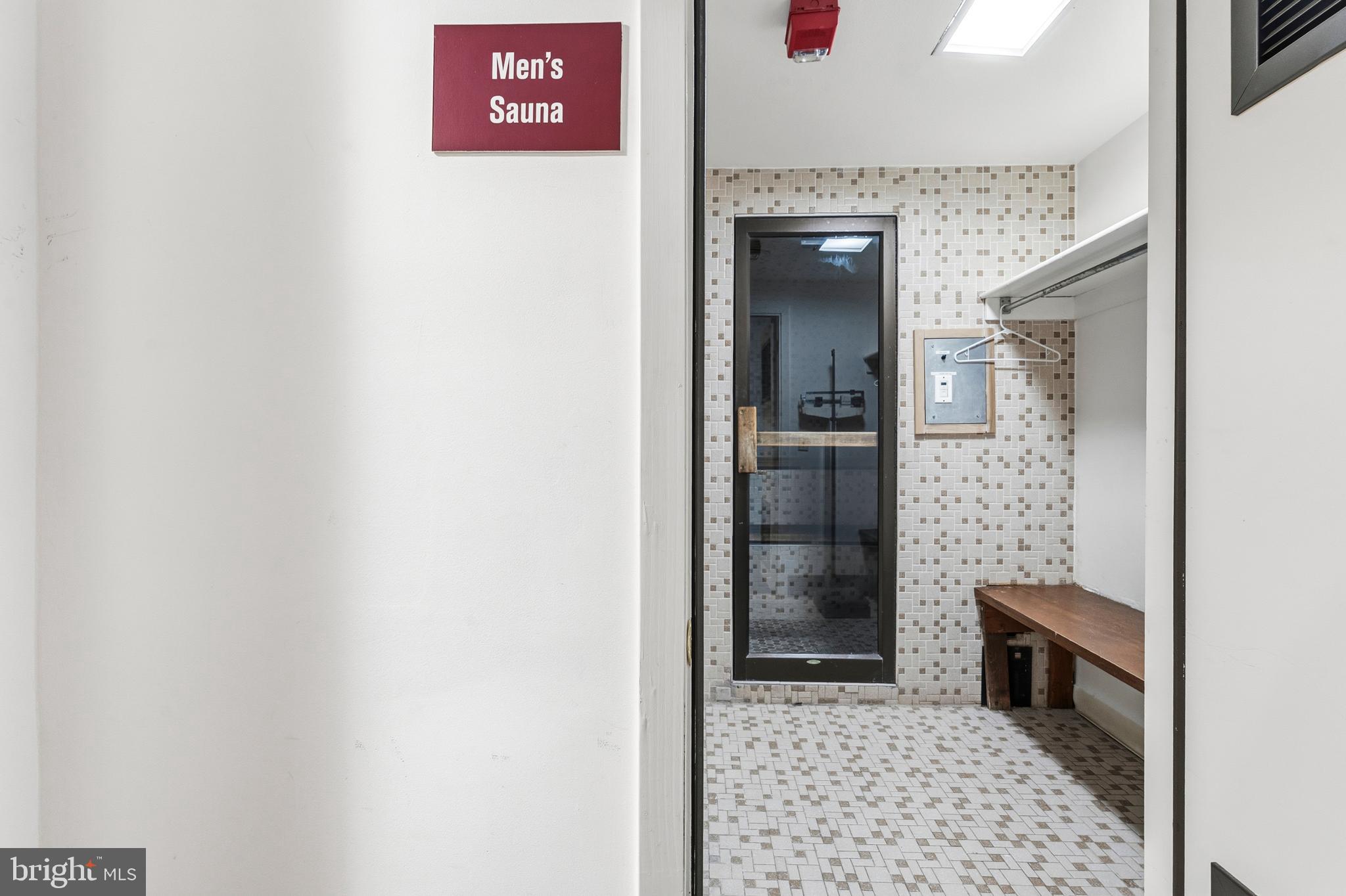 6101 Edsall Road, Unit 205 Alexandria, VA 22304 - Photo 75 of 117