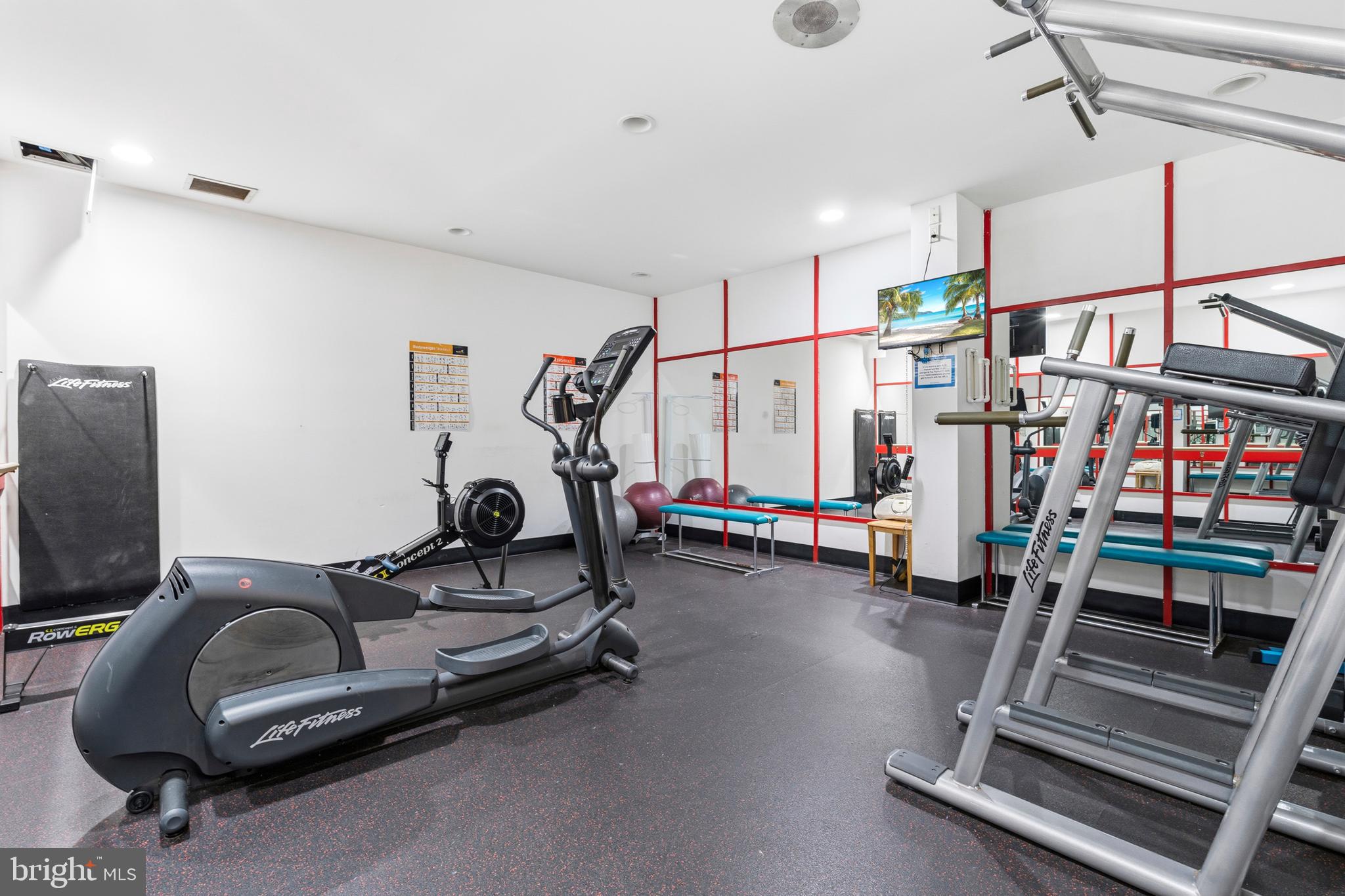 6101 Edsall Road, Unit 205 Alexandria, VA 22304 - Photo 78 of 117