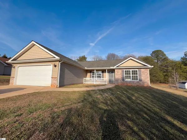 $286,900 | 207 Heatherbrook Drive, Lyman, SC 29365