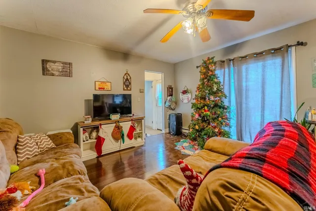 $199,000 | 15 2nd Street, Somerset, IN 46984