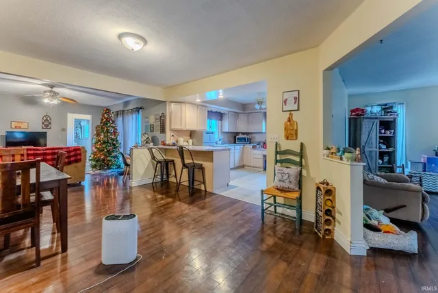 $199,000 | 15 2nd Street, Somerset, IN 46984