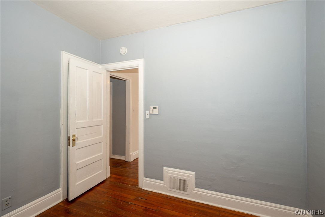 11 Hoyt Street Buffalo, NY 14213 - Photo 20 of 36